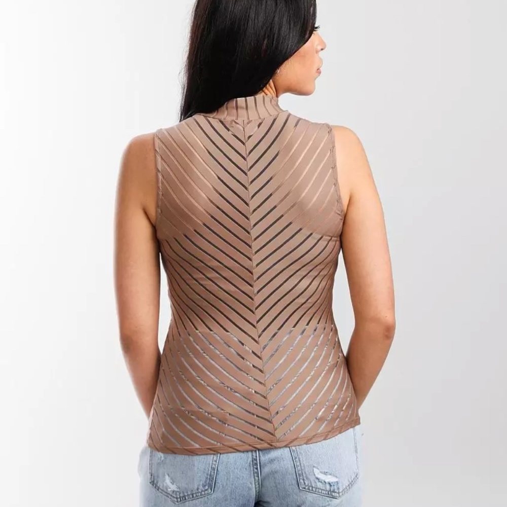 Mesh tank top - Picture 3 of 5